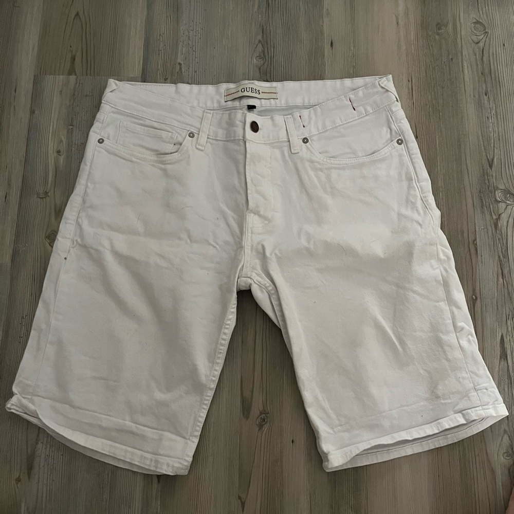 GUESS Men's White Shorts